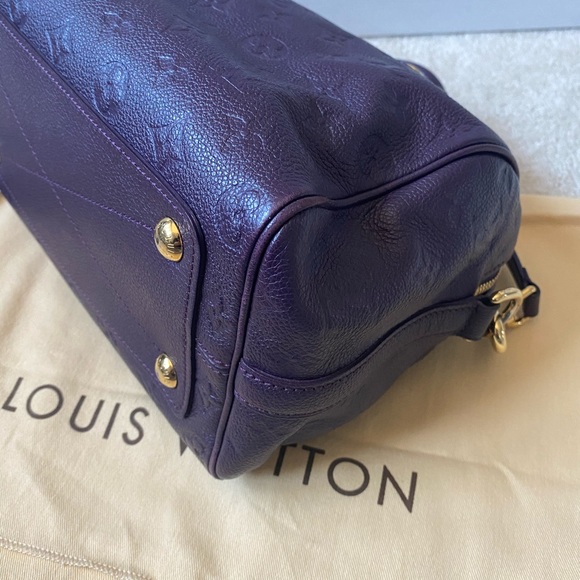 SOLD **AUTHENTIC LOUIS VUITTON HANDBAG** - Picture 9 of 16